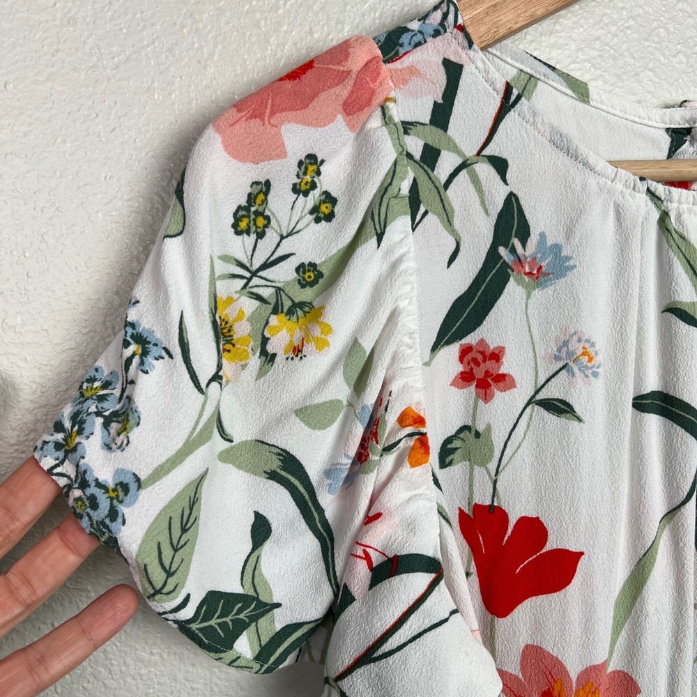 LOFT White Floral Puff-Sleeve Blouse - Picture 4 of 8